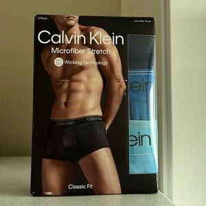 BNWT CK Calvin Klein Men’s Low Rise Trunks, Microfiber, Medium, Shades of Blue